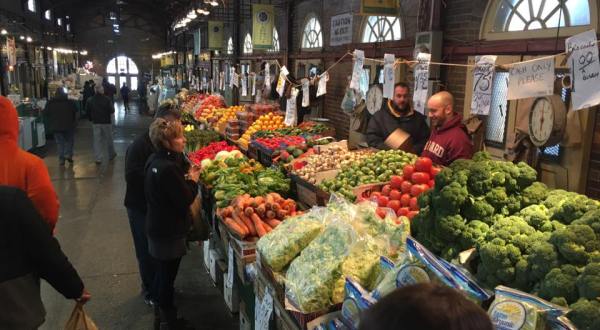 A Trip To This Gigantic Indoor Farmers Market in Missouri Will Make Your Weekend Complete