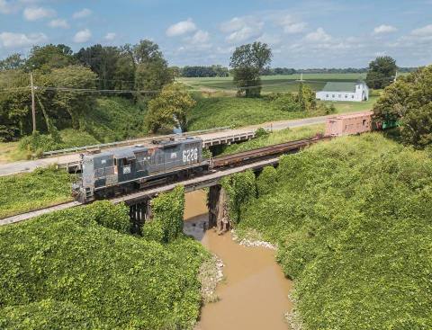 This 60-Mile Train Ride Is The Most Relaxing Way To Enjoy Mississippi Scenery