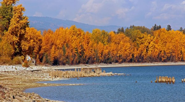 This Easy Fall Hike In Idaho Is Under 2 Miles And You’ll Love Every Step You Take