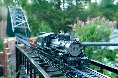 Few People Know About This Incredible Garden Railroad Right Here In Pennsylvania
