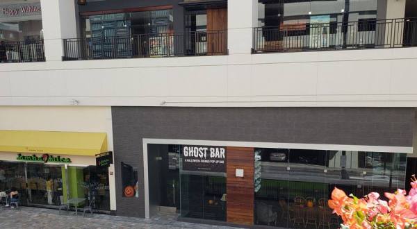 Visit This Halloween-Themed Bar In Hawaii For A Spooky Good Time