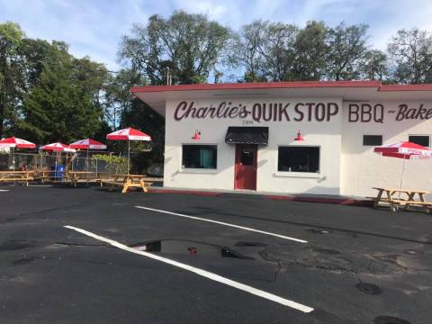 This Unassuming BBQ Joint In Tennessee Is The Definition Of A Hidden Gem