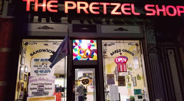 This Old Fashioned Pretzel Shop In Pittsburgh Has Been Open Since 1927