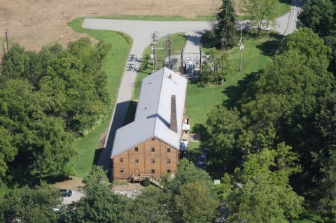 This Historic Gristmill Near Pittsburgh Is Perfect For A Day Trip