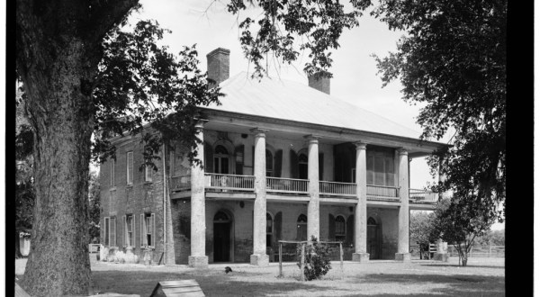 The Most Intriguing Plantation In Louisiana Has A Chilling History