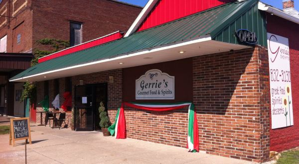This Lesser-Known Restaurant In Indiana’s Own Little Italy Is A Genuine Gem