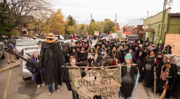 Every Hoosier Should Visit The Oldest Halloween Festival In Indiana This Month
