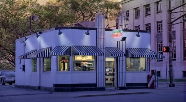 This Timeless 1940s Restaurant In Indiana Sells The Best Sliders In America