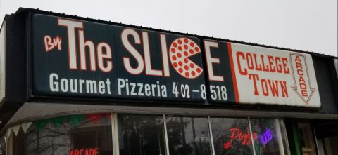 Get Incredible Pizza By The Slice At This Little-Known Indiana Hole-In-The-Wall