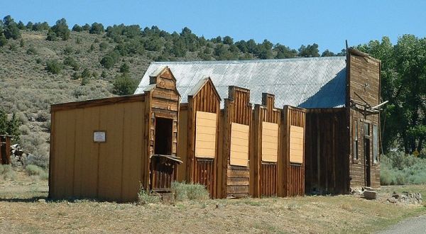 The Nevada Ghost Town That’s Perfect For An Autumn Day Trip