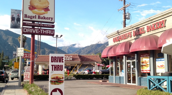 This Drive-Thru Bakery In Southern California Has Better Bagels Than New York