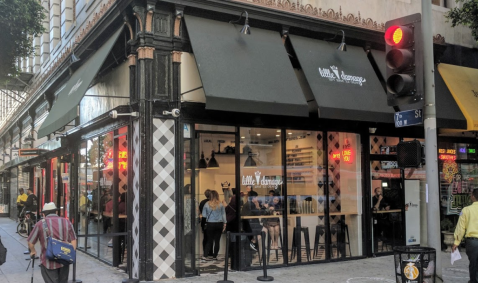 The Ice Cream Parlor In Southern California That's So Worth Waiting In Line For