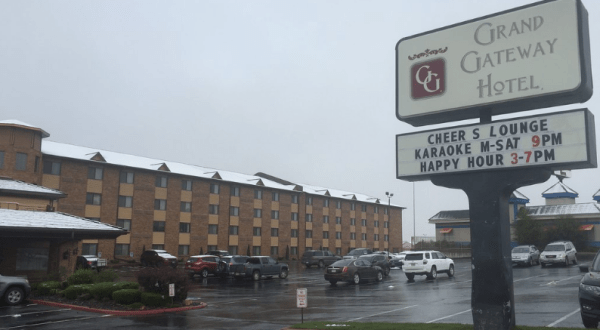 Here Is The South Dakota Hotel That Is At The Top Of Our Travel List