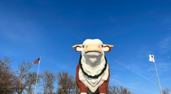 9 Oddly Gigantic Items You Can Only Find In Iowa And Can’t Stop Staring At