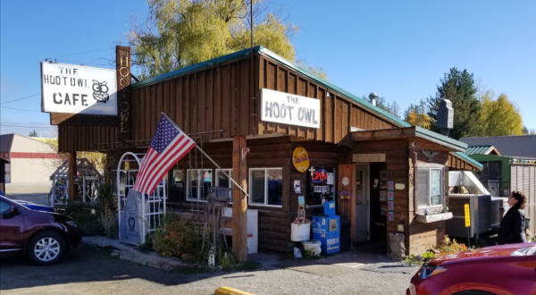 People Drive From All Over For The Biscuits And Gravy At This Charming Idaho Diner