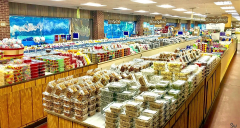 You'll Want To Visit These Gigantic Candy Stores In Maryland Over And Over Again