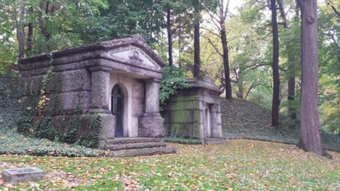 You Might Just Spot A Ghost At The Most Haunted Cemetery In Ohio