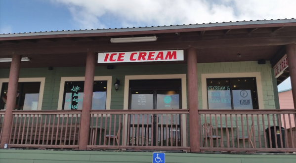 The Ice Cream Stuffed Donuts At This Alabama Ice Cream Shop Are All You’ve Ever Dreamed Of And More
