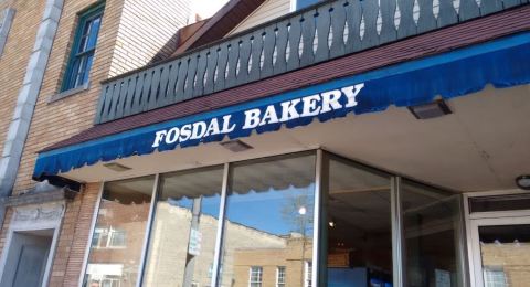 This Charming Bakery Has Been Making Life In Wisconsin A Little Sweeter For 80 Years