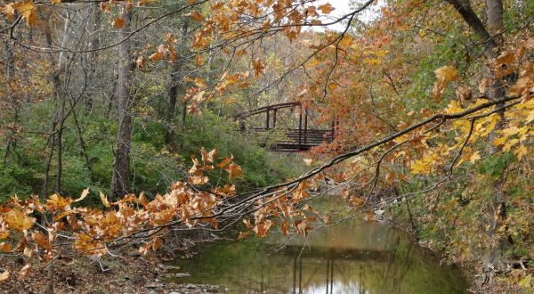 This Easy Fall Hike In Missouri Is Under 2 Miles And You’ll Love Every Step You Take
