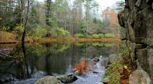 This Easy Fall Hike In New Hampshire Is Under 2 Miles And You’ll Love Every Step You Take