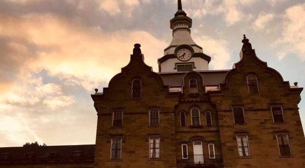 This Ghost Hunt In A Haunted West Virginia Former State Hospital Isn’t For The Faint Of Heart