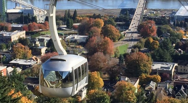 This Breathtaking Gondola Ride In Oregon Will Show You The Fall Colors Like Never Before