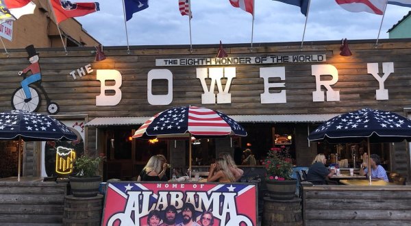 The Country Music Restaurant In South Carolina Where You’re Guaranteed To Have A Blast