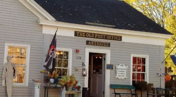 This 2-Story Antique Shop In Rhode Island Used To Be An Old Post Office