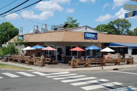 The Beach-Themed Restaurant In Connecticut Where It Feels Like Summer All Year Long