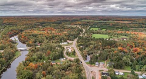 Drive This 140-Mile Scenic Byway In Wisconsin For Some Of The Best Views In The State