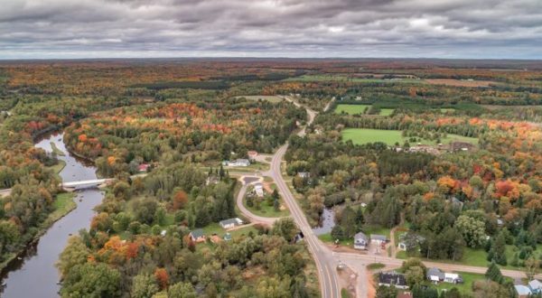 Drive This 140-Mile Scenic Byway In Wisconsin For Some Of The Best Views In The State