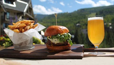 There's Actually A Secret Burger Bar In This Colorado Hotel Kitchen