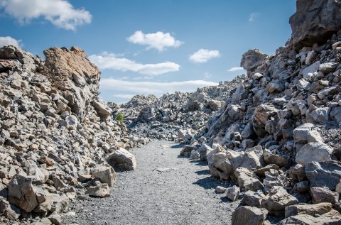 The Hiking Trail In Northern California That Makes You Feel Like You're On Another Planet