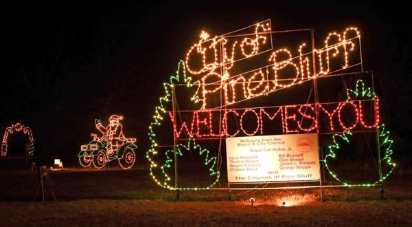 You Will Love This Dreamy Ride Through The Largest Drive-Thru Light Show In Arkansas
