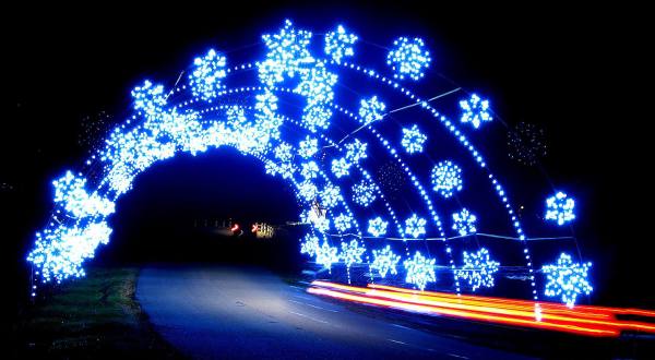 Take A Dreamy Ride Through The Largest Drive-Thru Light Show In West Virginia At Oglebay Resort