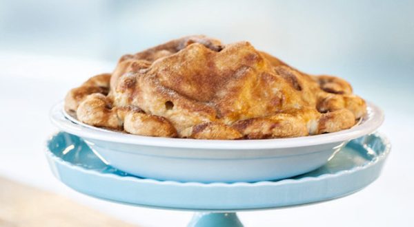 After Just One Bite, You’ll Be Hooked On The Apple Pies At A La Mode In Washington