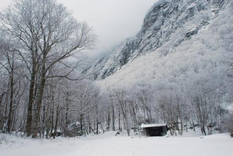 9 Stunning Vermont State Parks Where You Can Camp All Year-Round