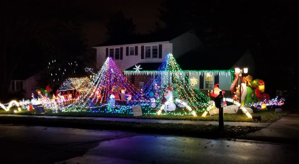 The Brightest Christmas Display In Delaware Has Over 14,000 Lights For Your Enjoyment