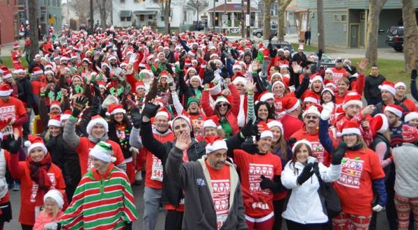 This Enormous Gathering Of Santas In Cleveland Is Truly A Sight To See