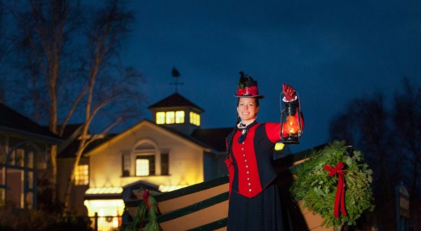 The Old Fashioned Christmas Walk In Connecticut You’ll Want To Experience This Season