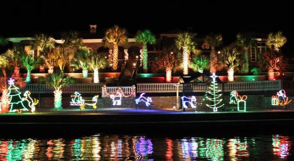 This Dazzling River Light Show Is The Best Way To Experience Christmas In New Mexico