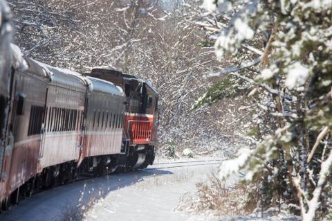 Watch The Rhode Island Countryside Whirl By On This Unforgettable Christmas Train