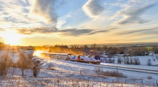 Watch The Colorado Countryside Whirl By On This Unforgettable Winter Train