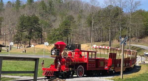 The Charming Train Park In West Virginia You’ll Want To Spend More Time In