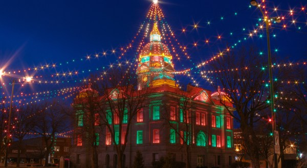 The Twinkliest Town In Nebraska Will Make Your Holiday Season Merry And Bright