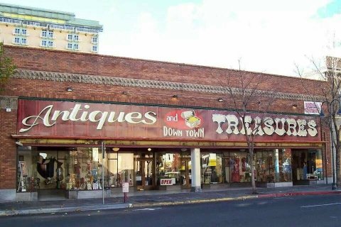 This Humongous Antique Mall In Nevada Is Full Of Endless Vintage Treasures