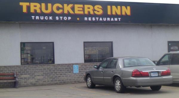 The Unsuspecting Minnesota Truck Stop Where You Can Pull Over And Have An Amazing Meal