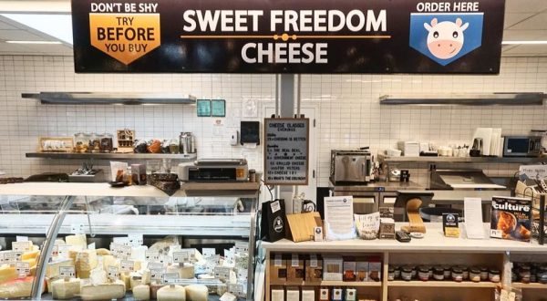 The Gigantic Cheese Store In Arkansas You’ll Want To Visit Over And Over Again