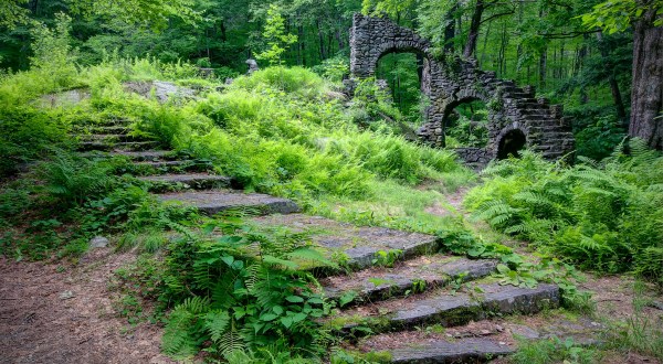 This Hidden Trail In New Hampshire Leads To A Magnificent Archaeological Treasure